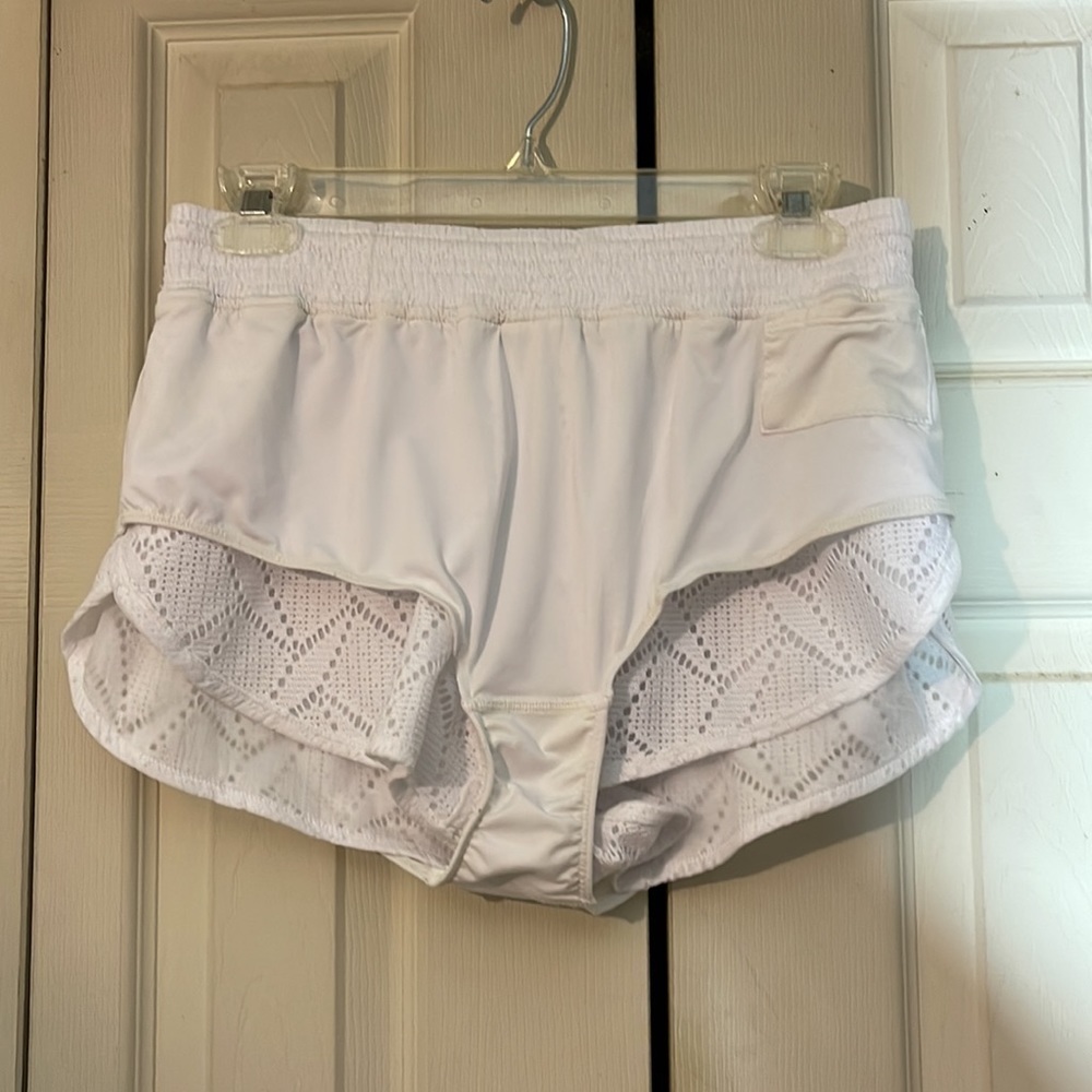 Free People FP Movement White Athletic Shorts Drawstring Waistband Small Y2K? - Picture 13 of 16